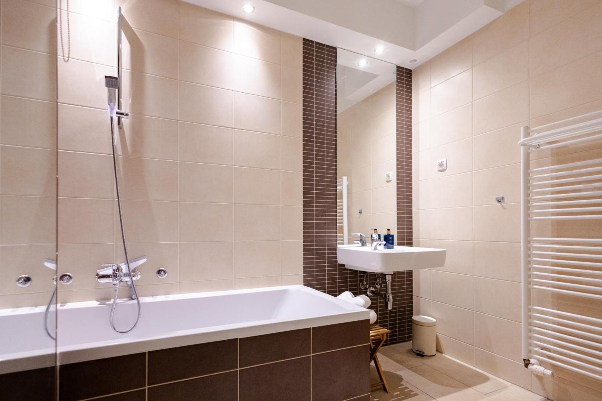 Waterfall Apartment - Cozy Mountain Retreat Kranjska Gora Luaran gambar